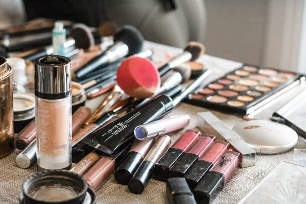 organizar los cosméticos en casa para conservarlos mejor